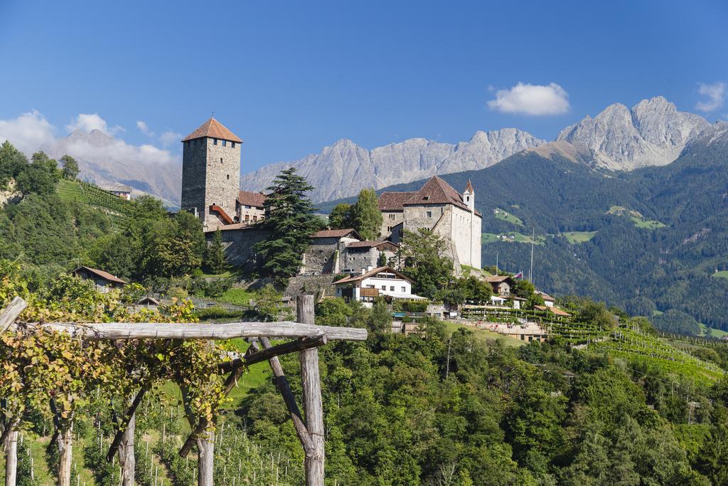 Hotel Zum Tiroler Adler エクステリア 写真