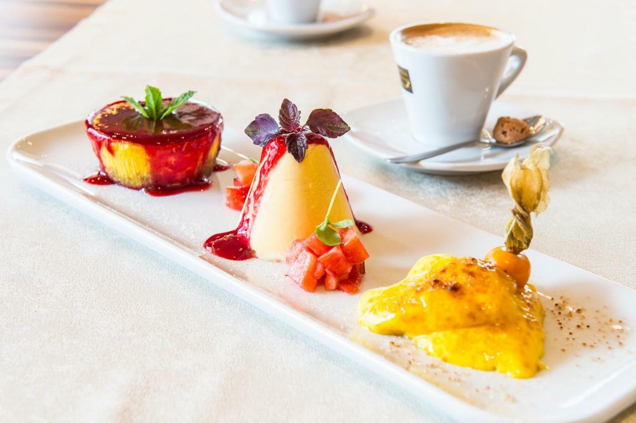 Hotel Zum Tiroler Adler エクステリア 写真